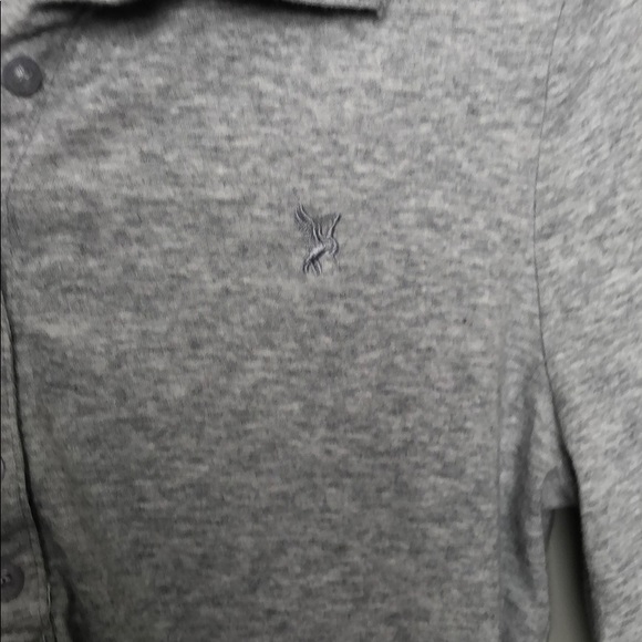 Active Basic Button Down Long Sleeve Shirt - Picture 4 of 4